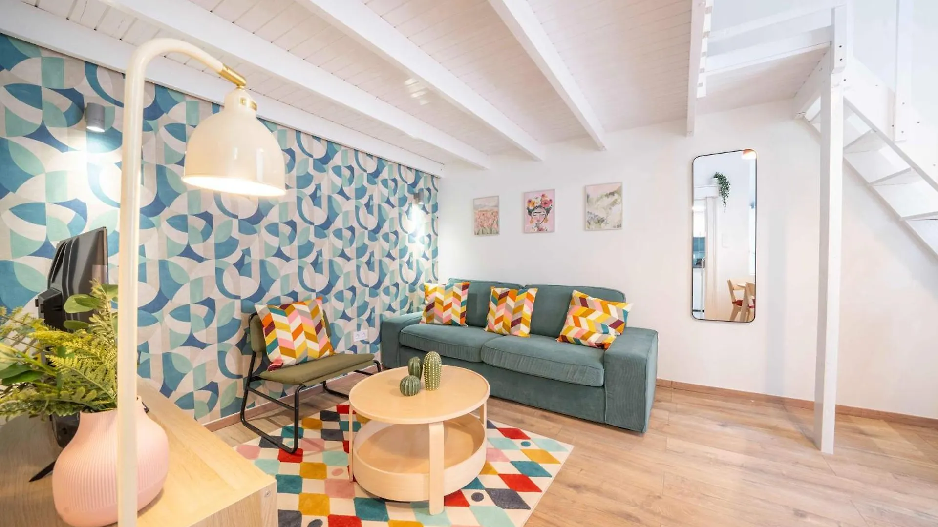 Whistle & Bloom 2 Bedroom Apartment S13 Budapeszt