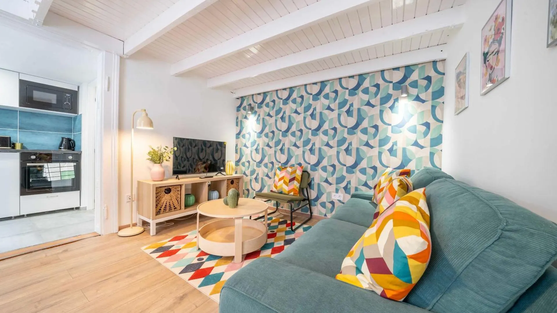 Whistle & Bloom 2 Bedroom Apartment S13 Budapeszt Węgry