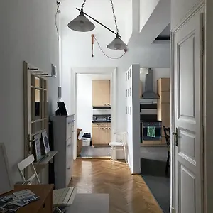 Apartament Awesome In The, Budapeszt